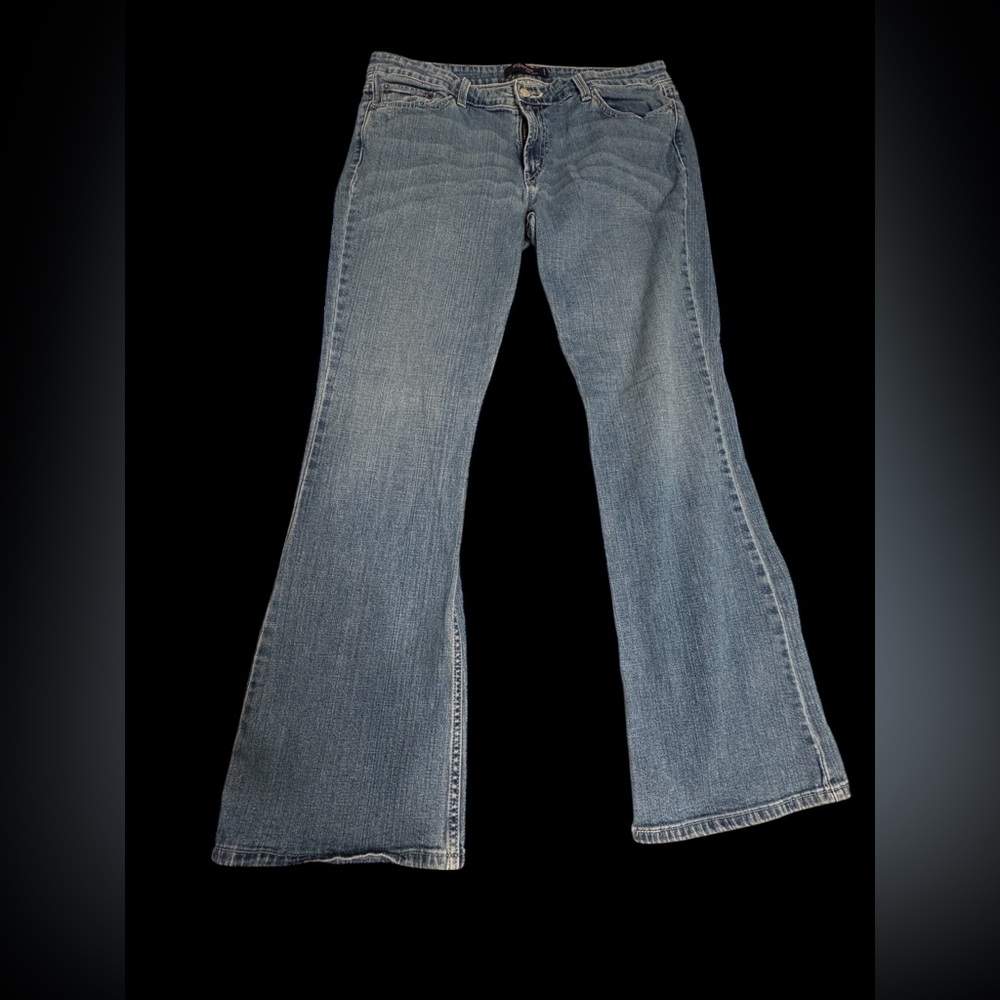 Junior size 15 medium Levi’s Superlow 518 Jeans - Light Blue Denim Pink Label